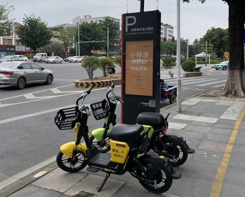 什么？共享电单车长“脑子”了图片